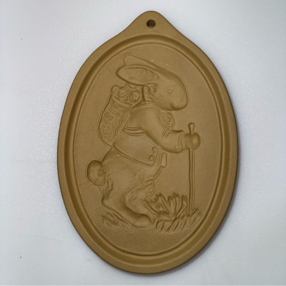 Vintage BROWN BAG Shortbread COOKIE MOLD ART EASTER BUNNY RABBIT Hiking 1980’s